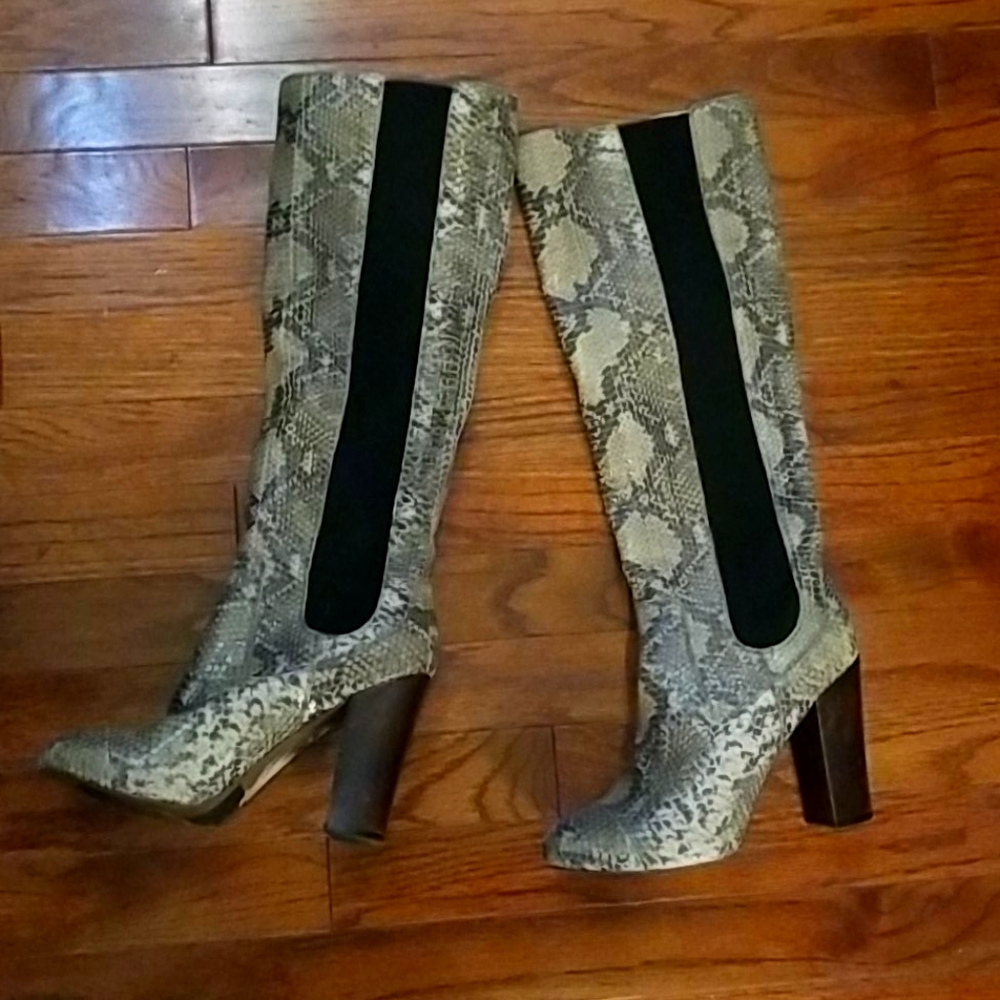 Juicy Couture high heel grey snakeskin boots